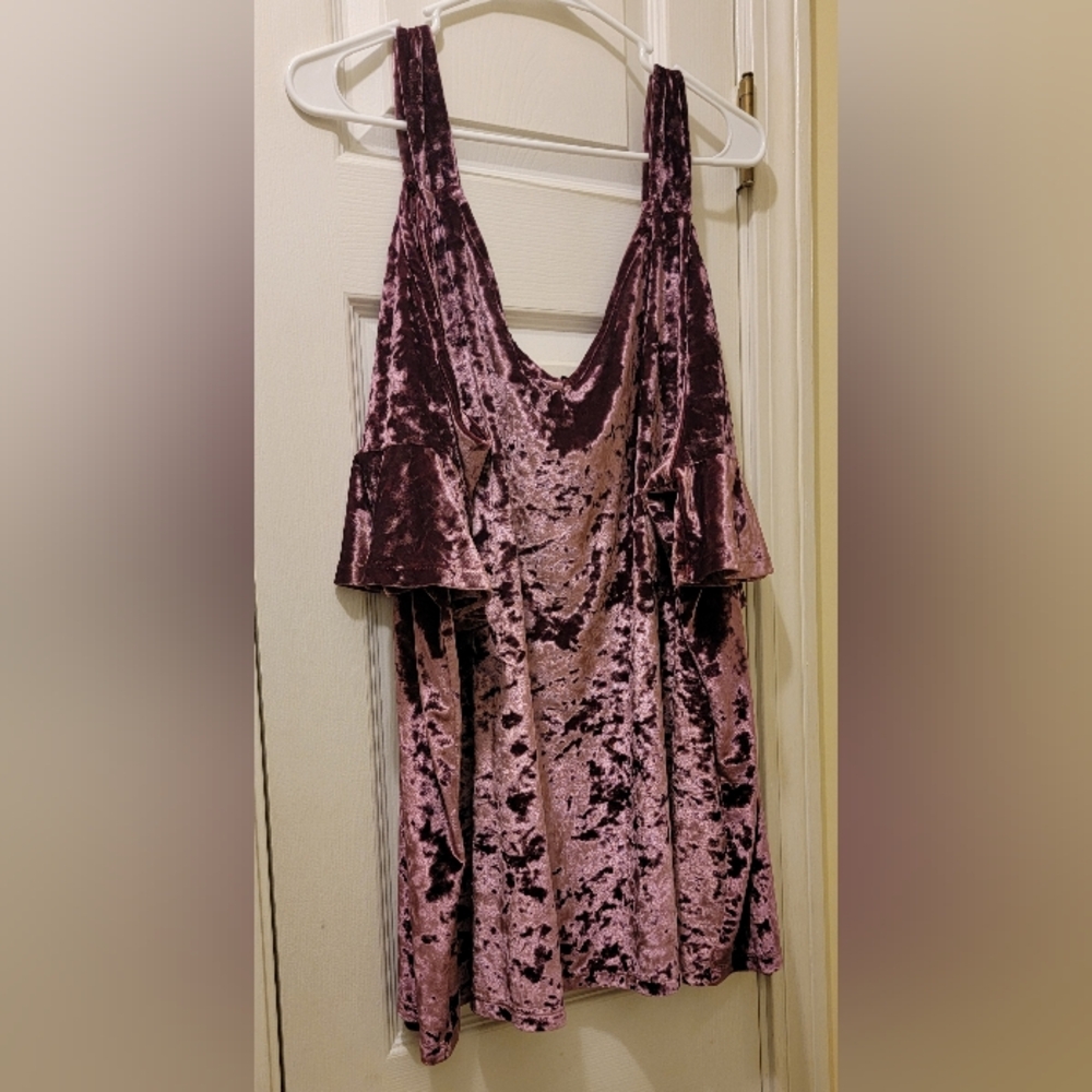 TORRID Size 4, Dusty Rose Velvet Cold Shoulder Blouse